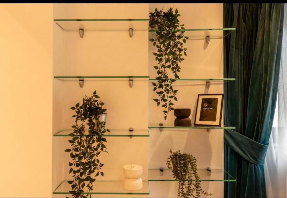 Downtown Oasis Unirii Apartment بوخارست المظهر الخارجي الصورة