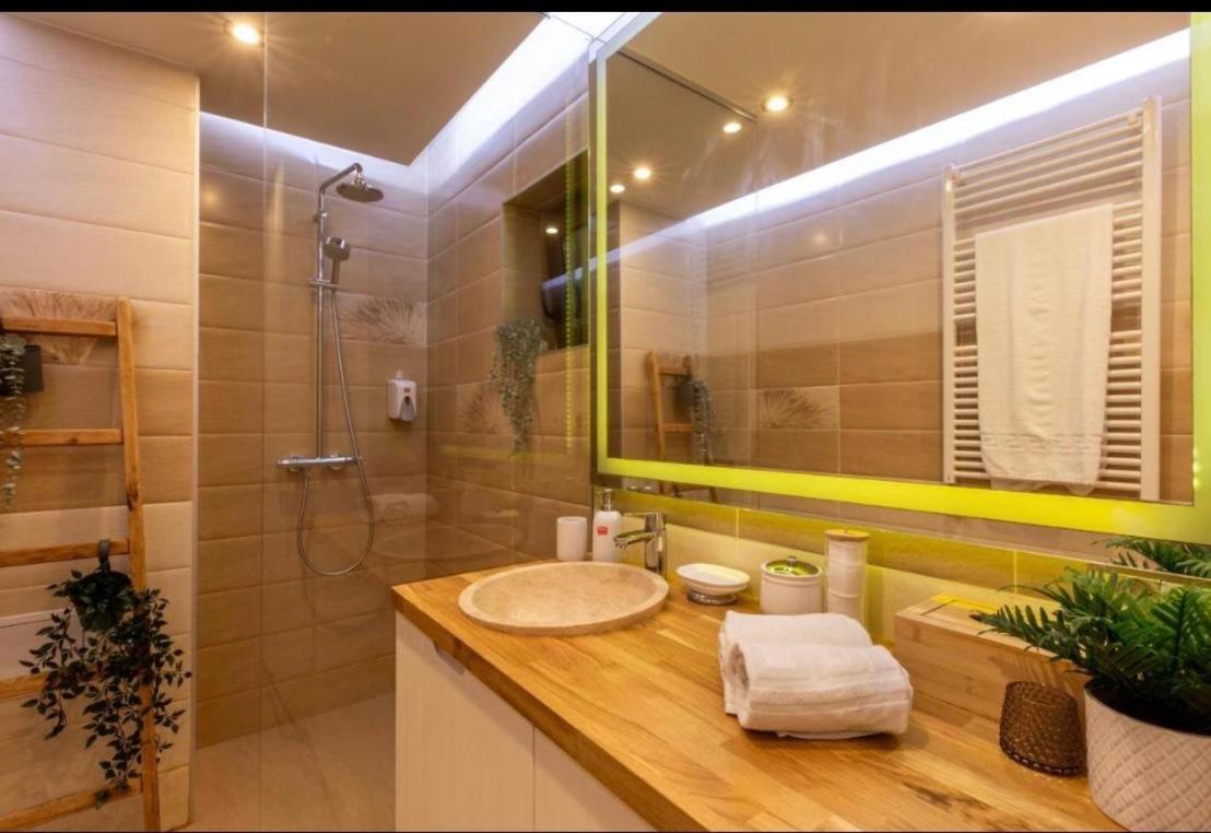 Downtown Oasis Unirii Apartment بوخارست المظهر الخارجي الصورة
